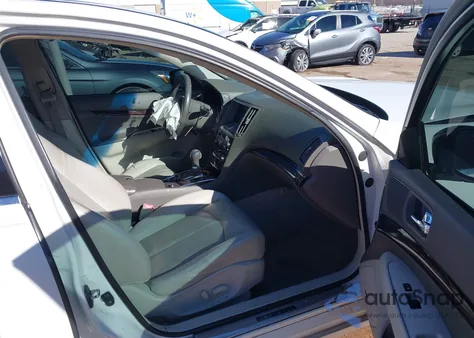 2012 Infiniti G37 Journey z USA, uszkodzony, nr VIN JN1CV6AP7CM930314